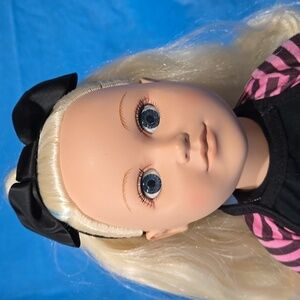 My Life Blonde Blue Eyed Hairstylist